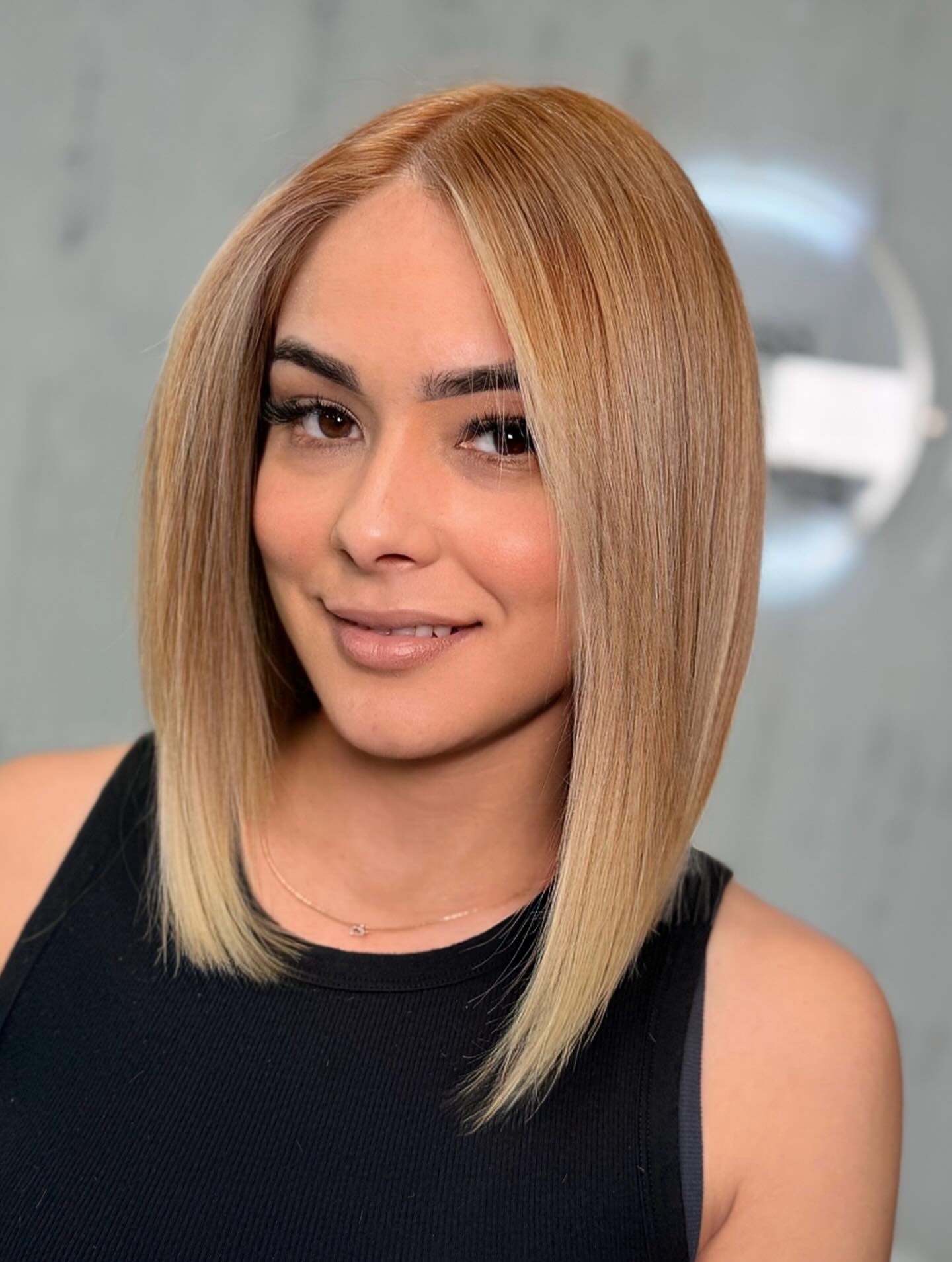 Angled Clavicle-Length A-Line Lob with Root-Shadow and Face-Framing Money Piece