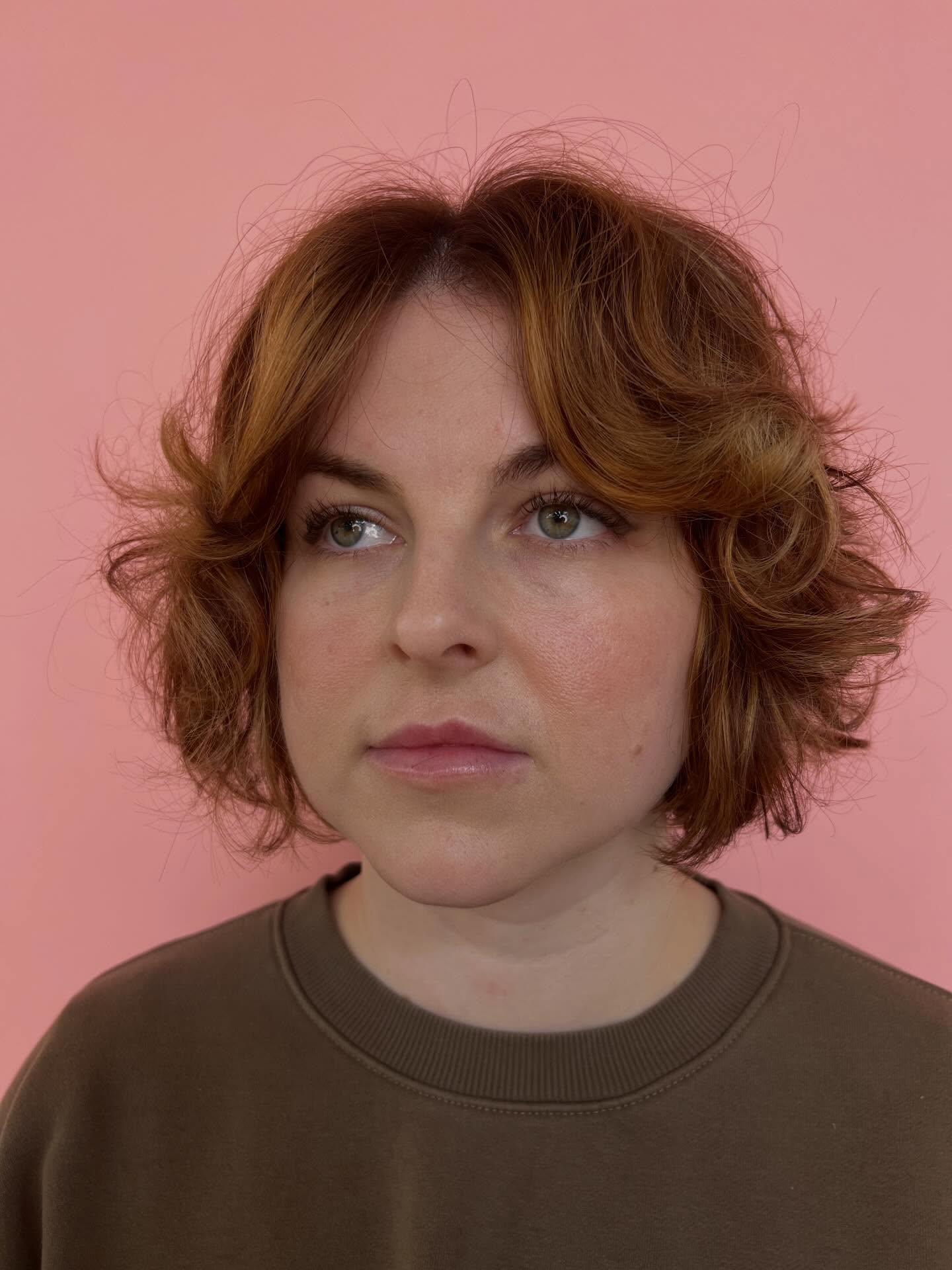 Copper Chin-Length Shag with Airy Curtain Part and Flippy Ends