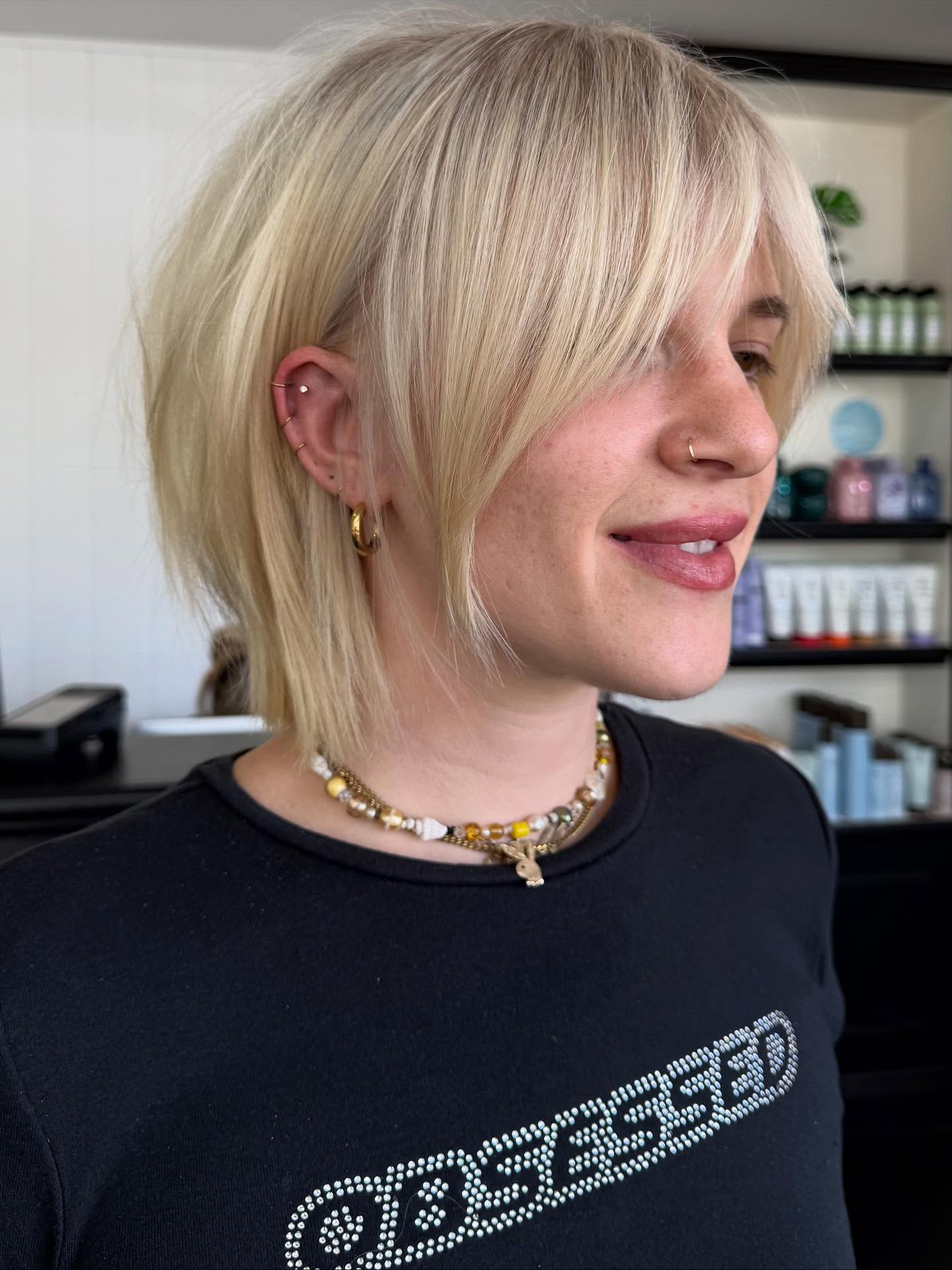Platinum Ash Jaw-Grazing Shag with Soft Root Smudge