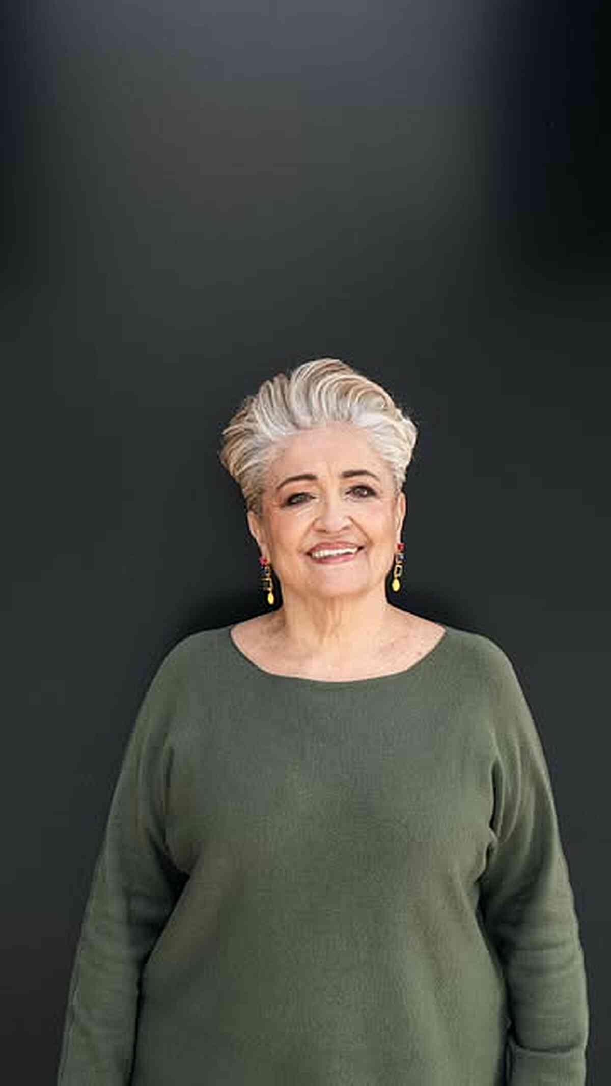 Soft Swept-Back Silver Pixie Lift