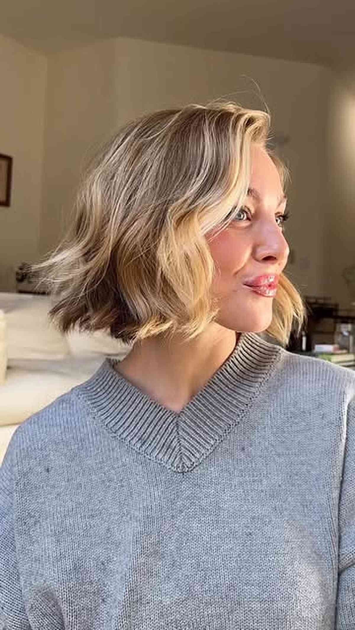 Dimensional Beige Blonde Wavy Bob