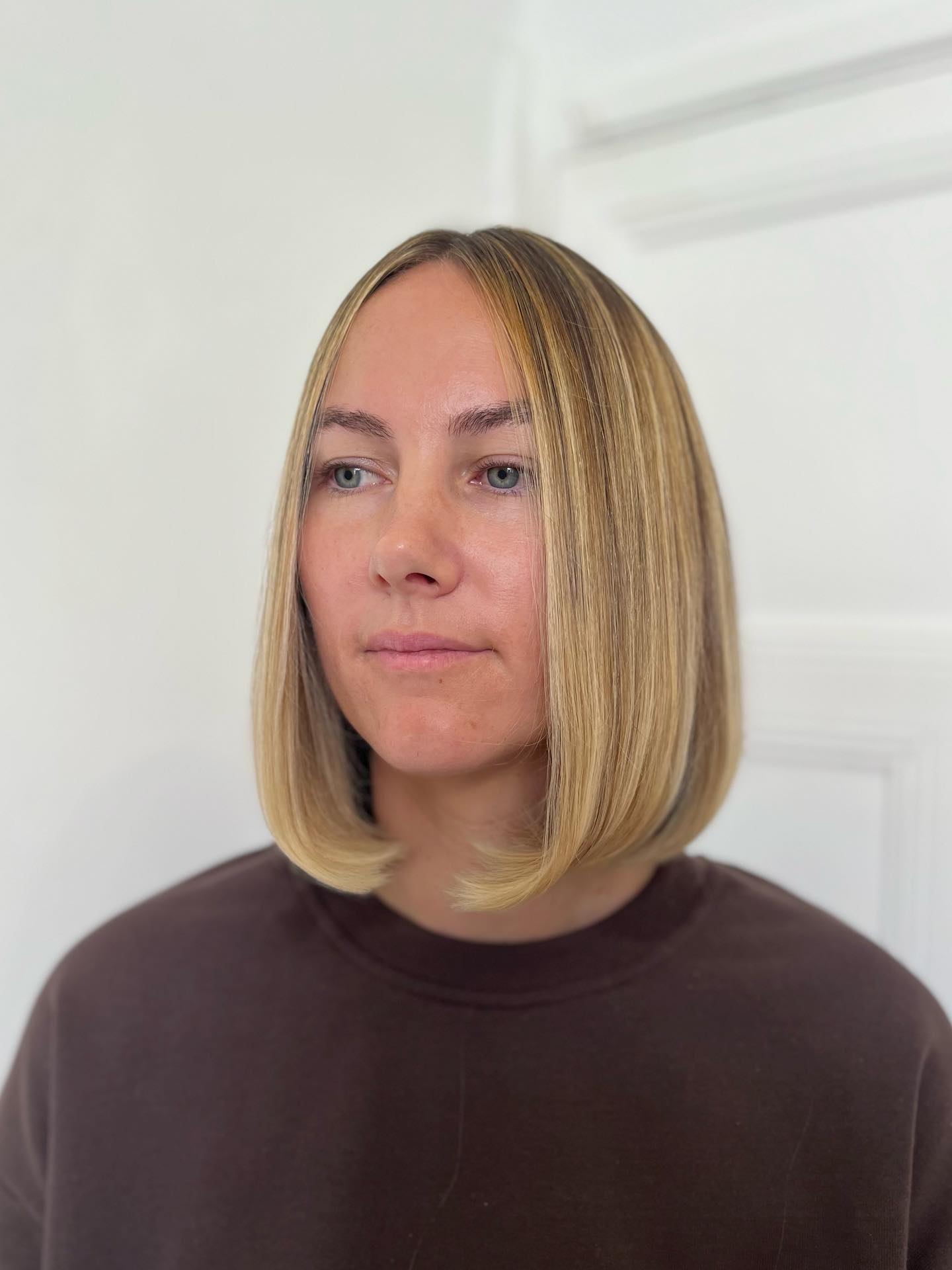 Center-Parted Chin-Grazing Blunt Bob with Soft Internal Graduation