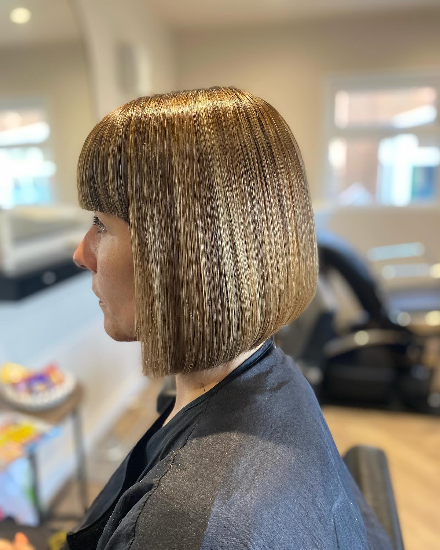 Chin-Length Precision Blunt Bob with Micro Fringe and Fine Babylights