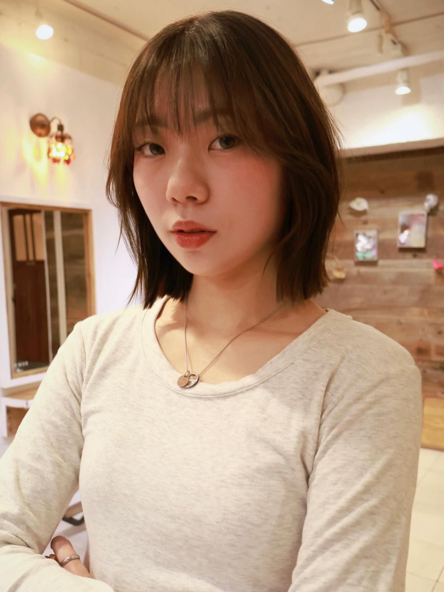 Subtle Graduated Chin-Grazing Bob with Wispy See-Through Bangs
