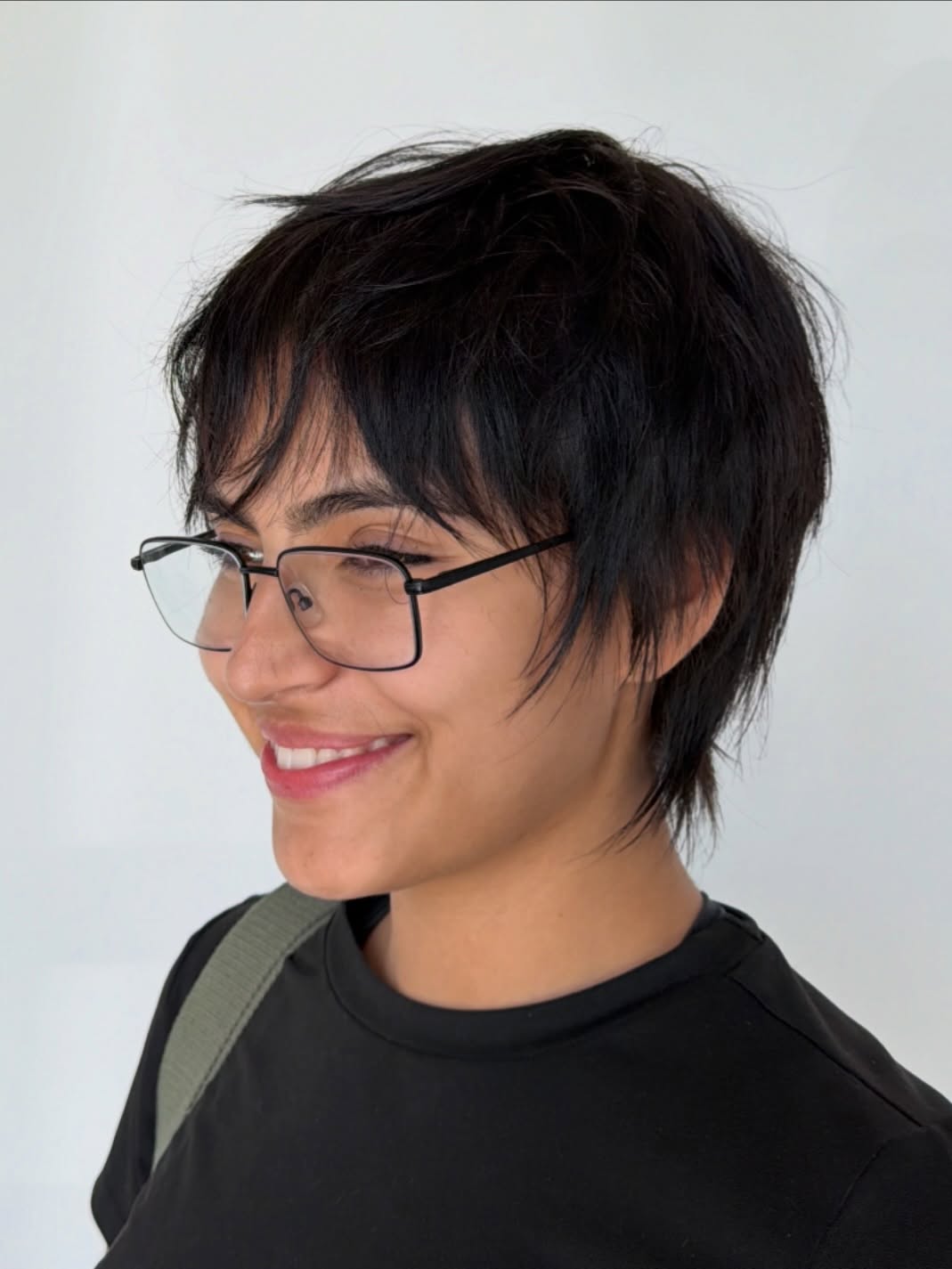 Chic Wispy Layered Pixie with Glasses-Framing Pieces