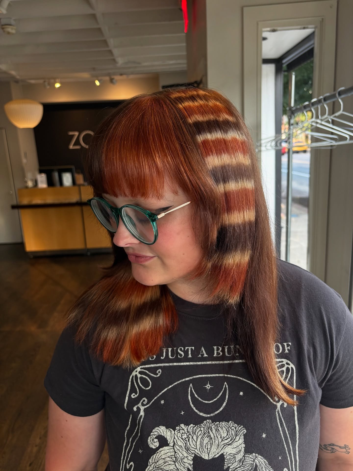 Crisp Banded Copper and Blonde Framing with Blunt Fringe