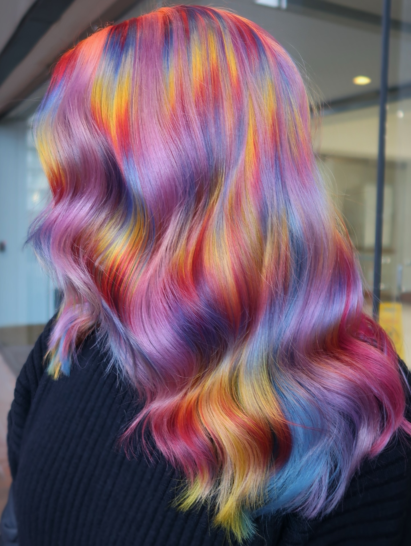 Prismatic Ribbon-Painted Long Waves
