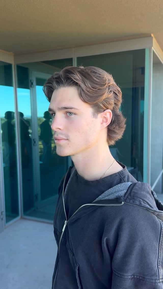 Soft Curtain Middle Part with Feathered Nape Flow