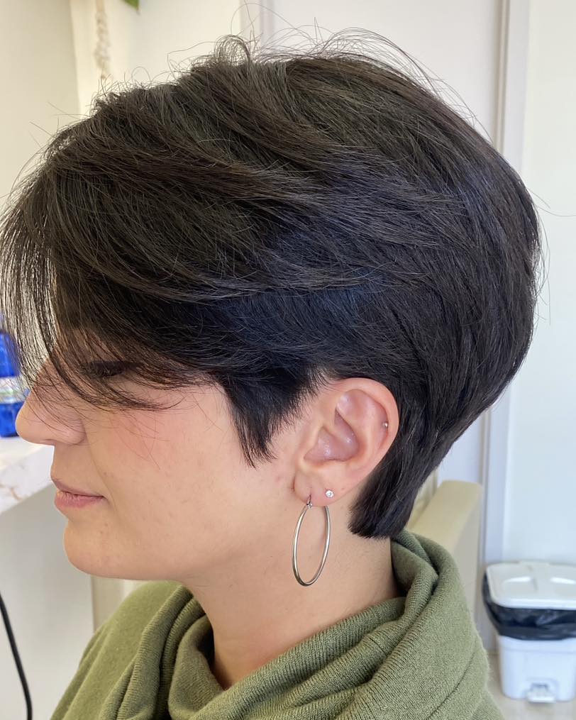 Soft Rounded Stacked Pixie with Side-Swept Curtain Fringe