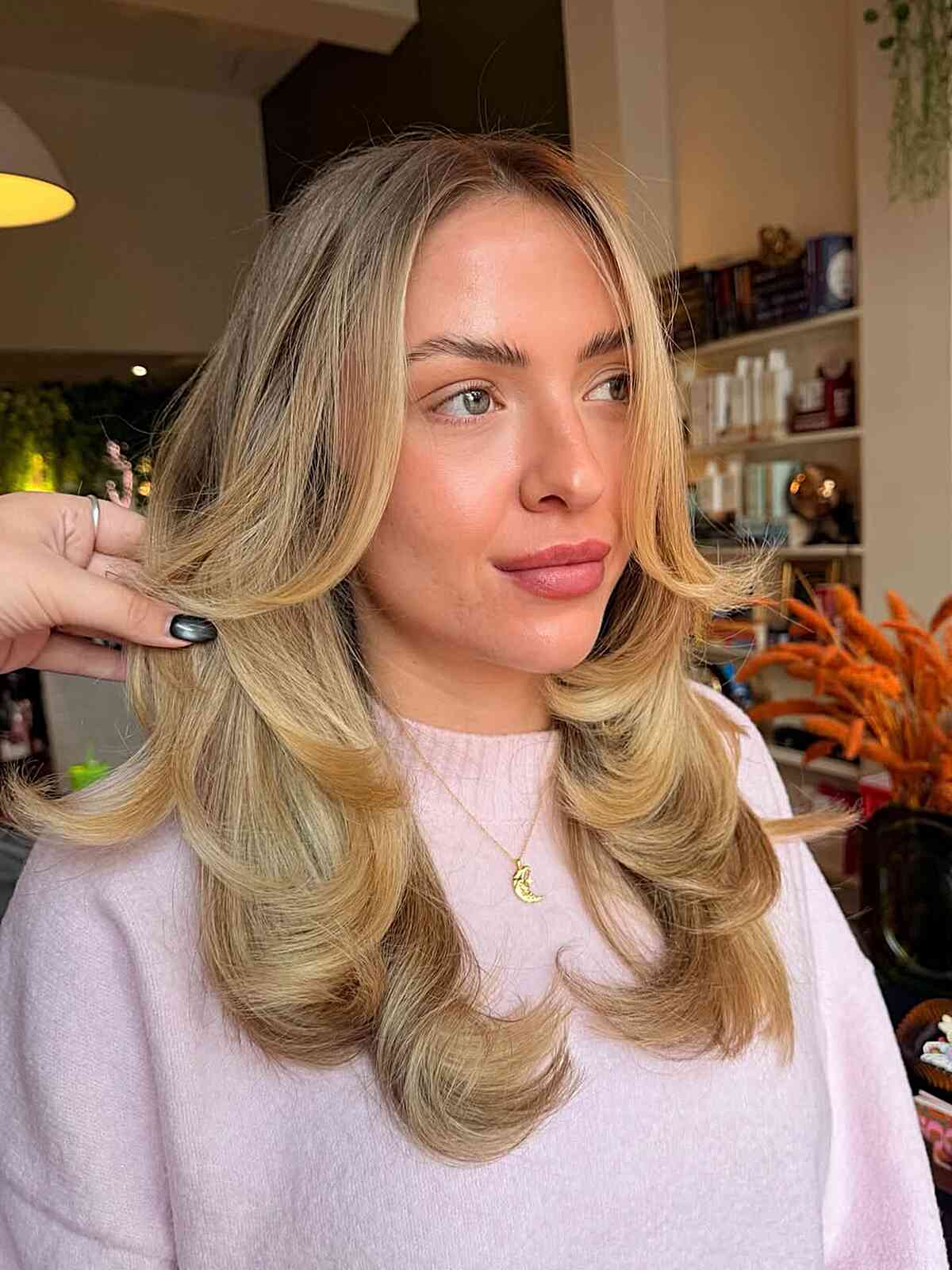 Classic 90s Voluminous Layered Haircut