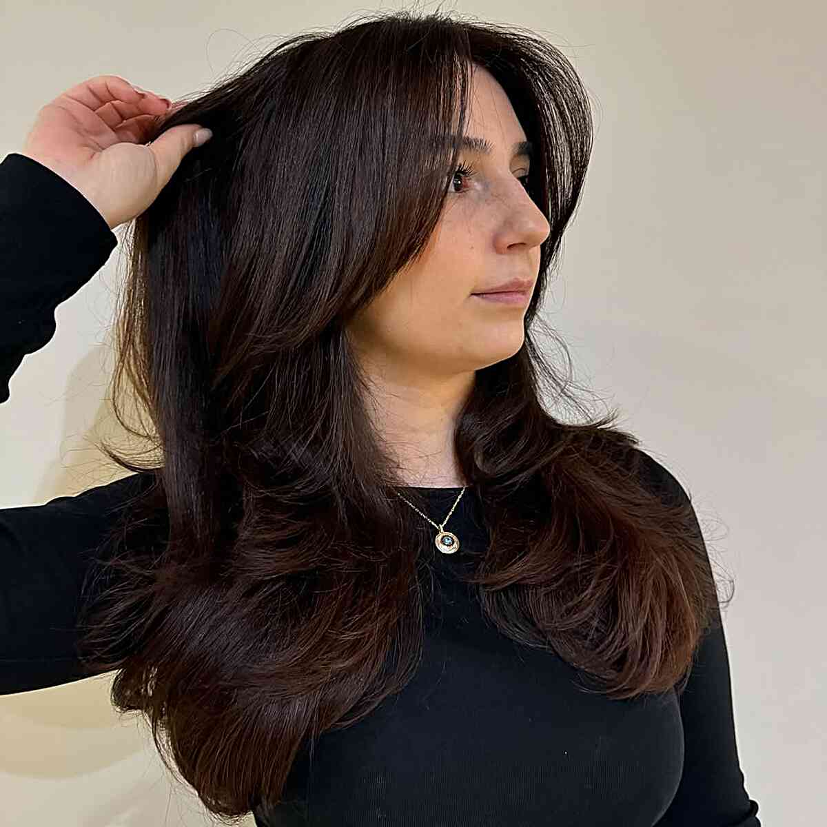 Stylish Butterfly Haircut with Soft Layers