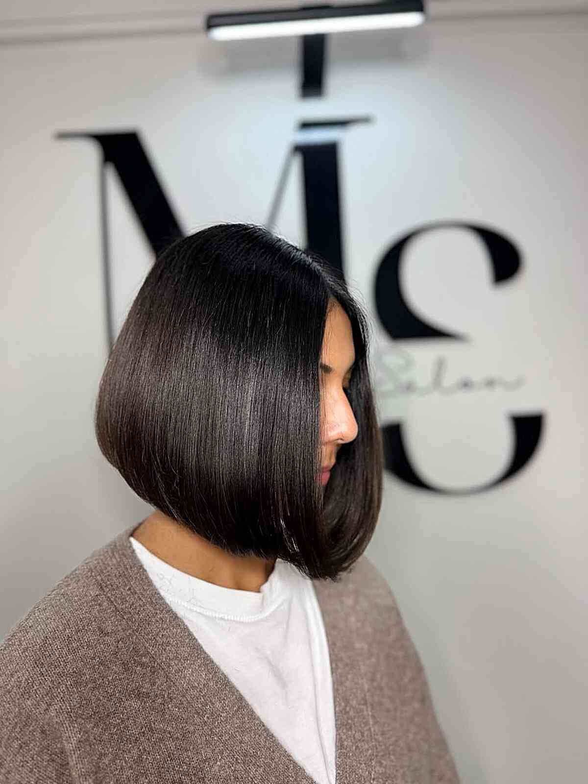 Classic Sleek Short Bob with Subtle Volume