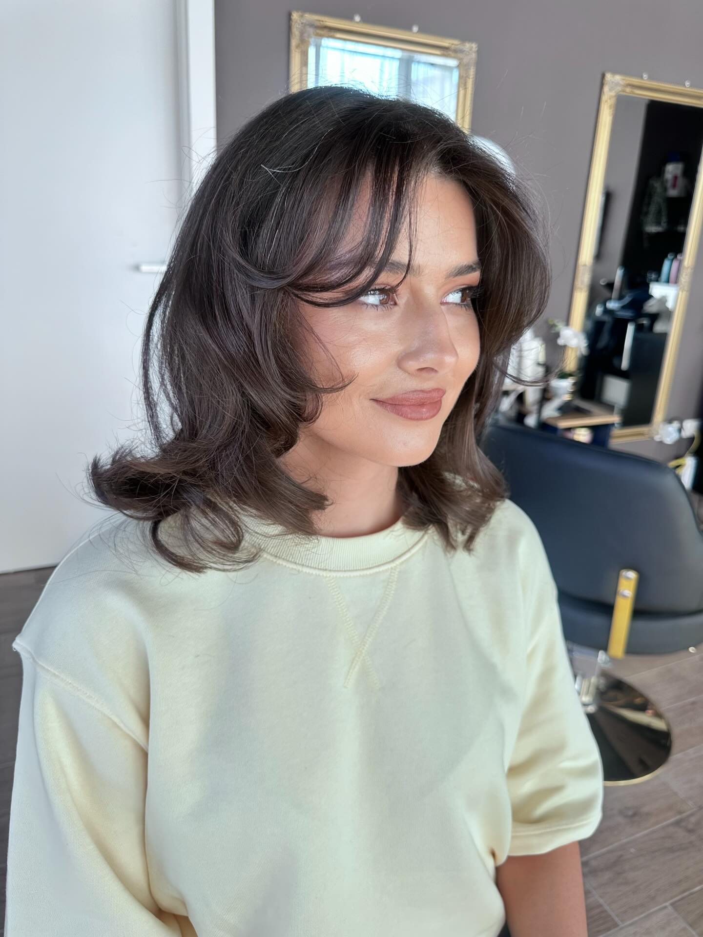 Soft Feathered Lob with Rolled Curtain Fringe