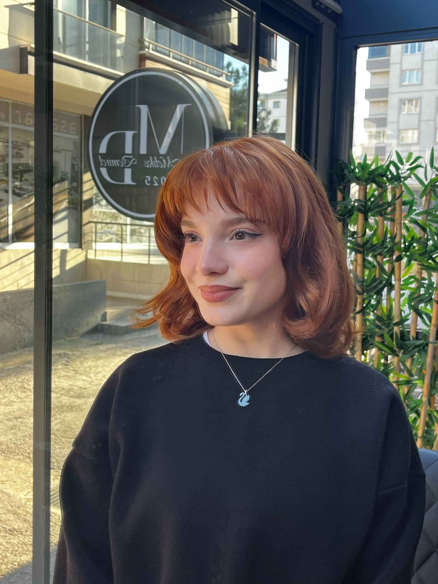 Copper Rounded Mid-Lob with Short Wispy Curtain Fringe