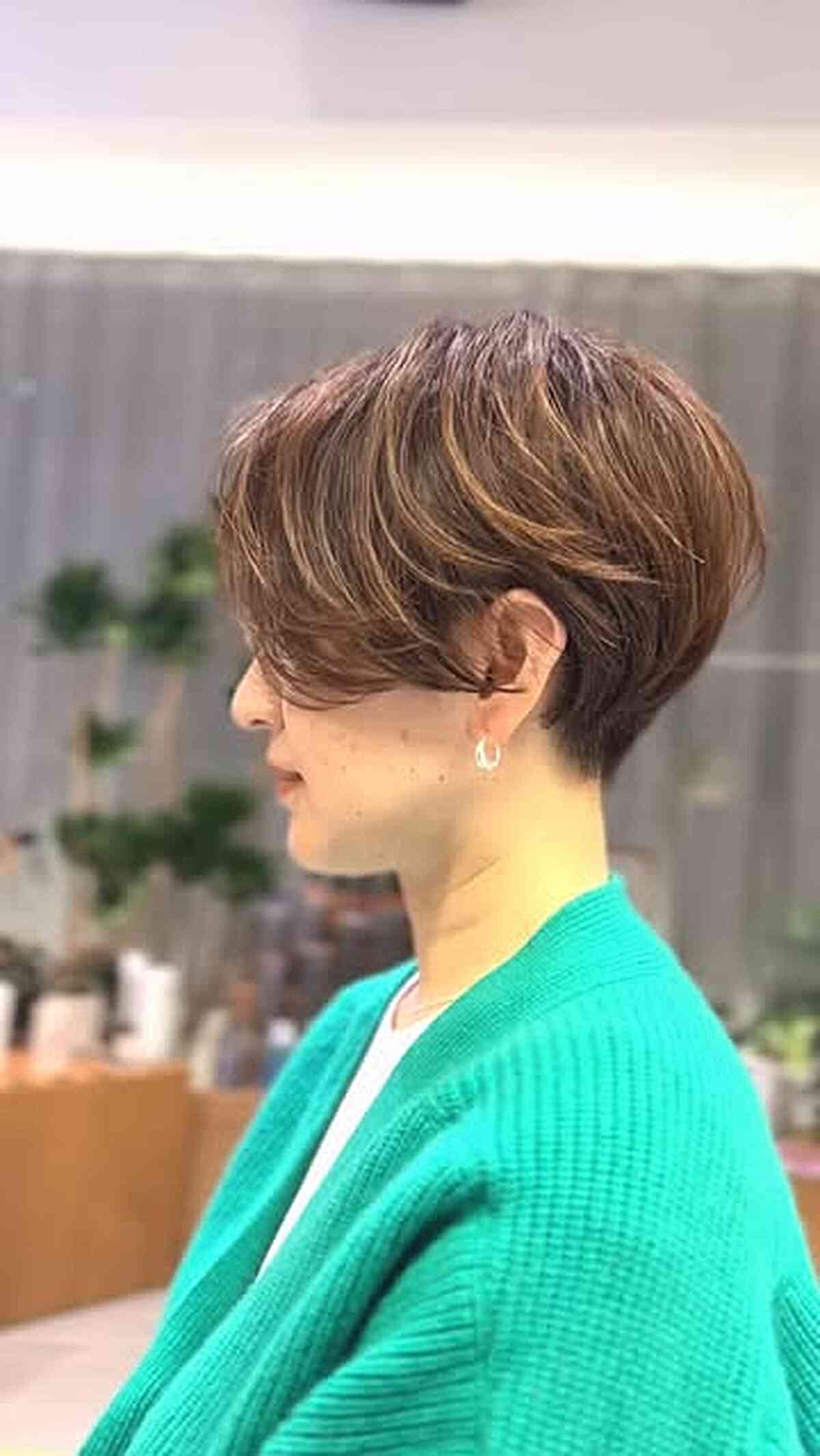 Modern Short Stacked Bob with Soft Layers