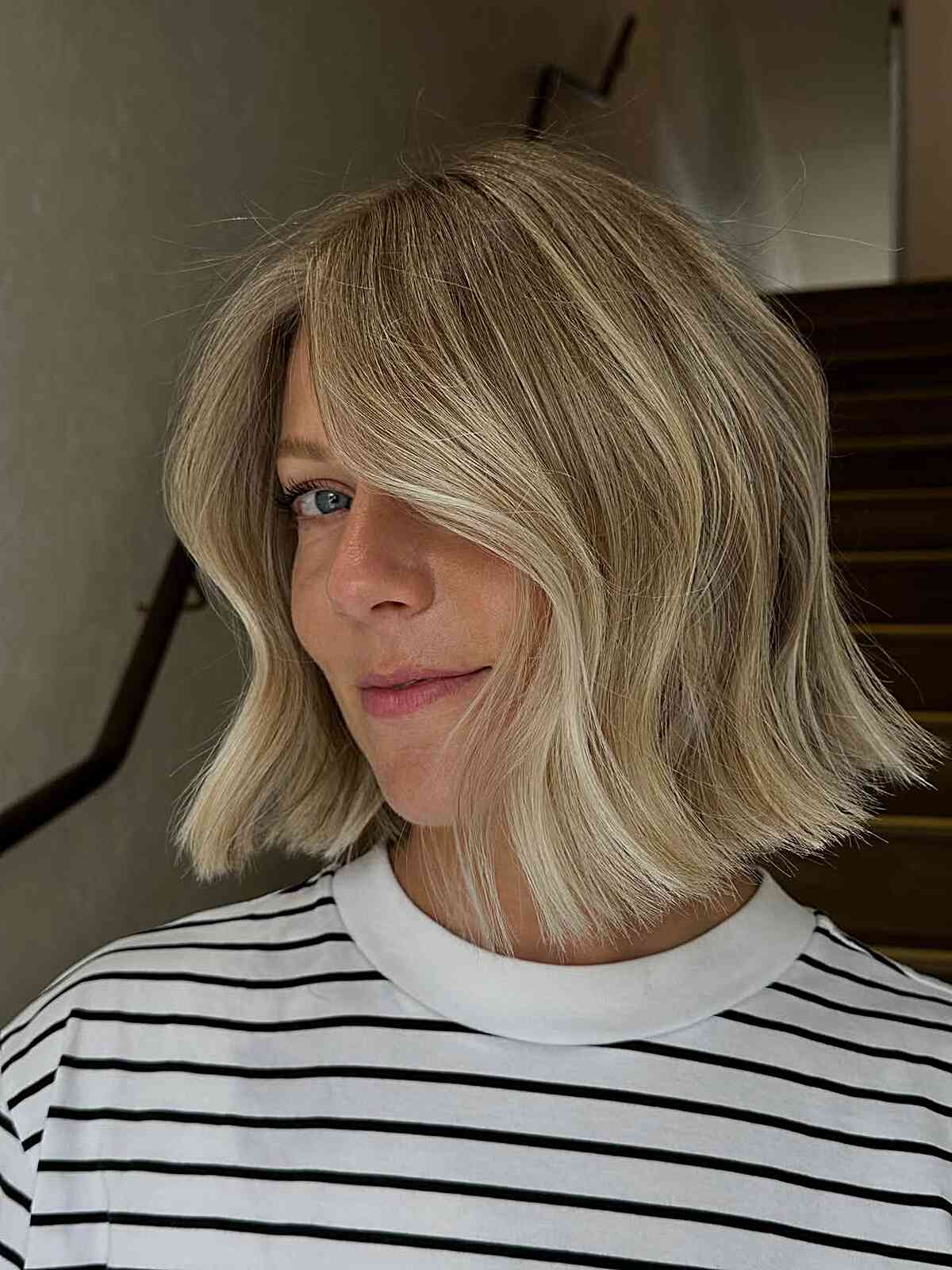 Stylish Textured Shoulder Bob for Fine Hair