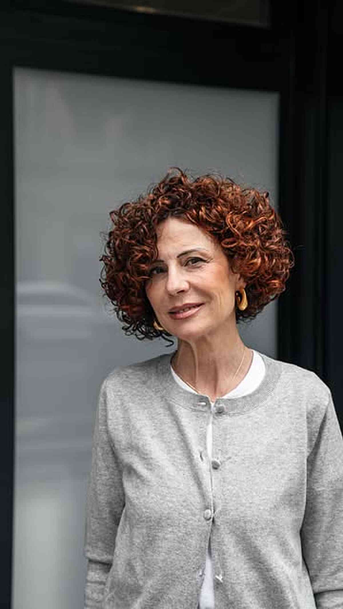 Vibrant Short Curly Bob with Defined Curls