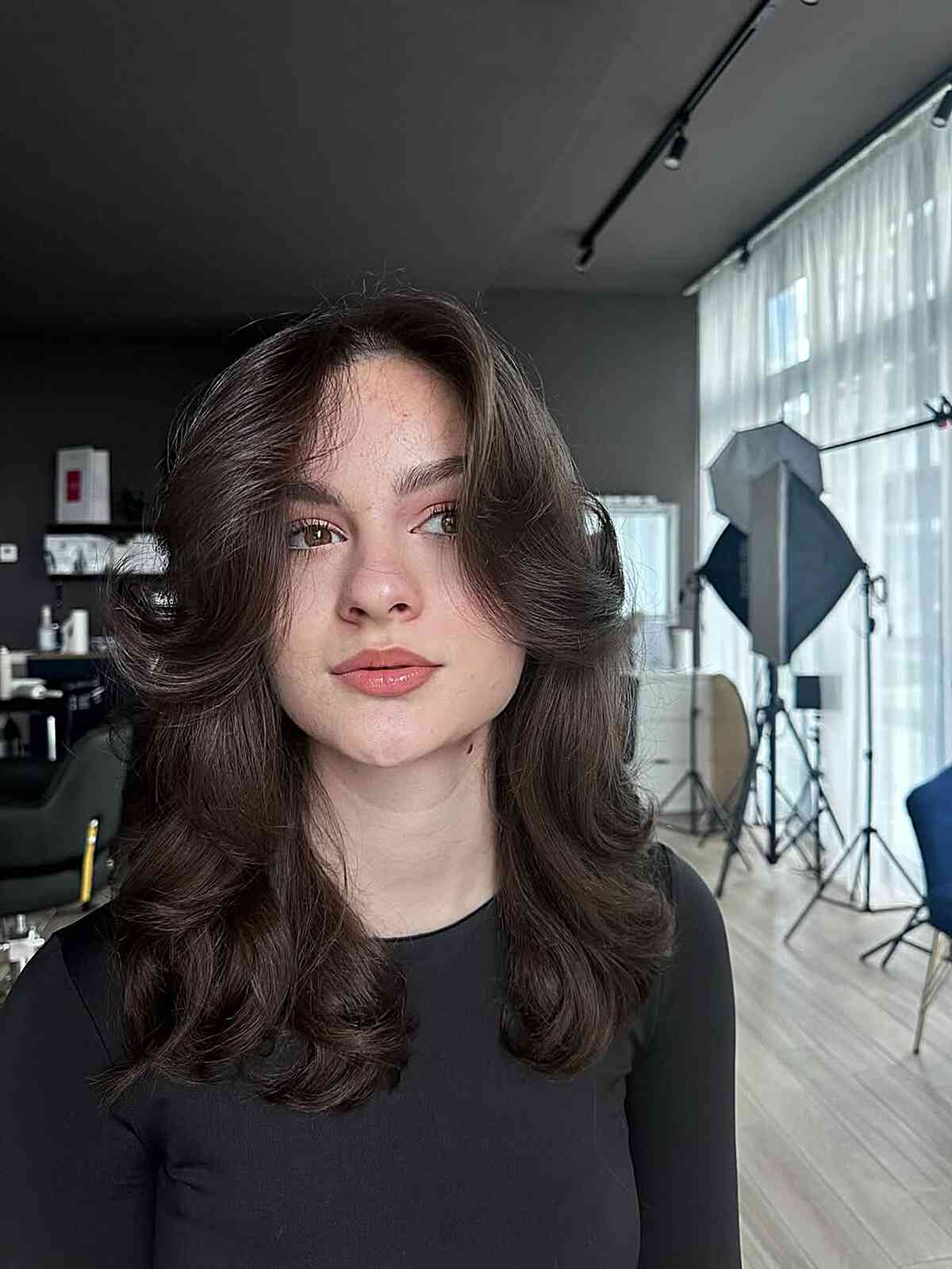 Elegant Blowout Layers with Soft Volume