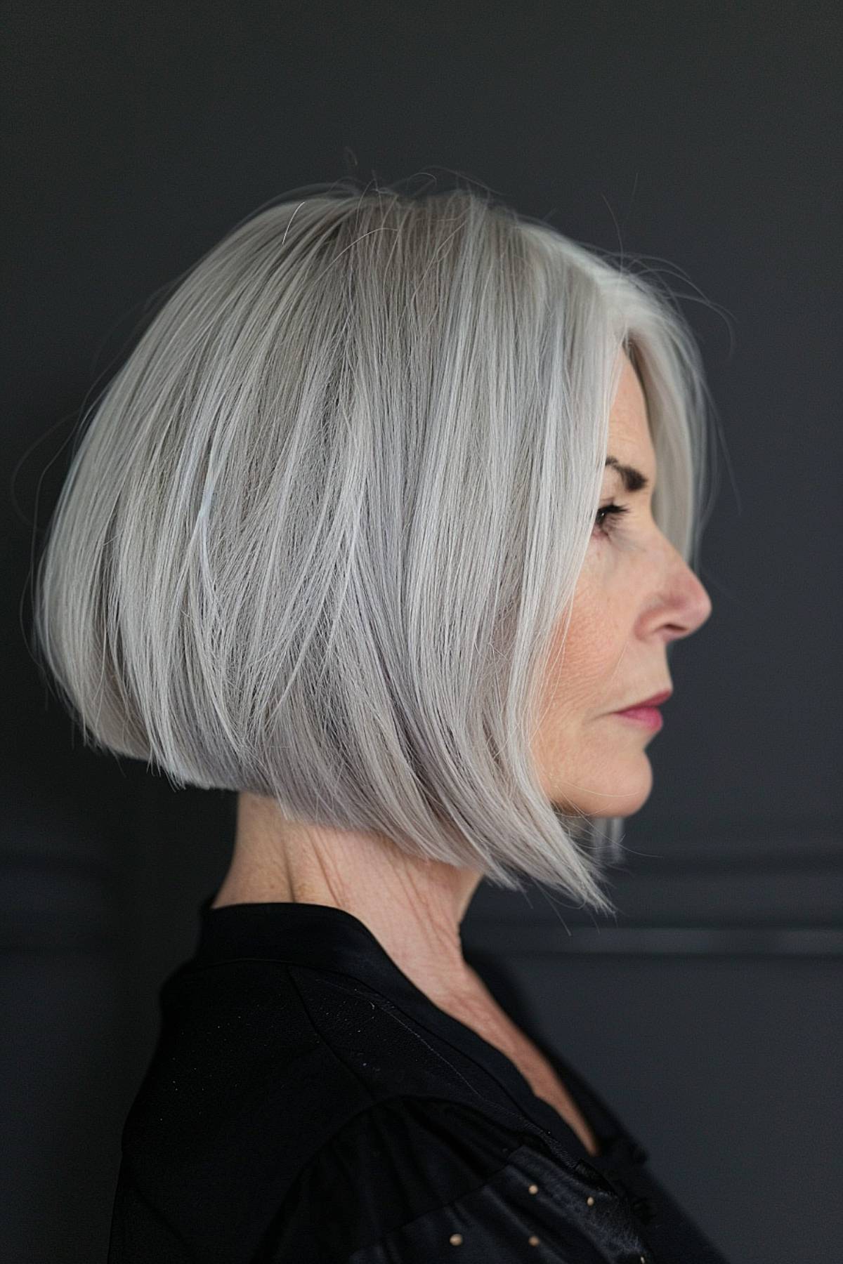 Asymmetrical neckline bob with silver hue