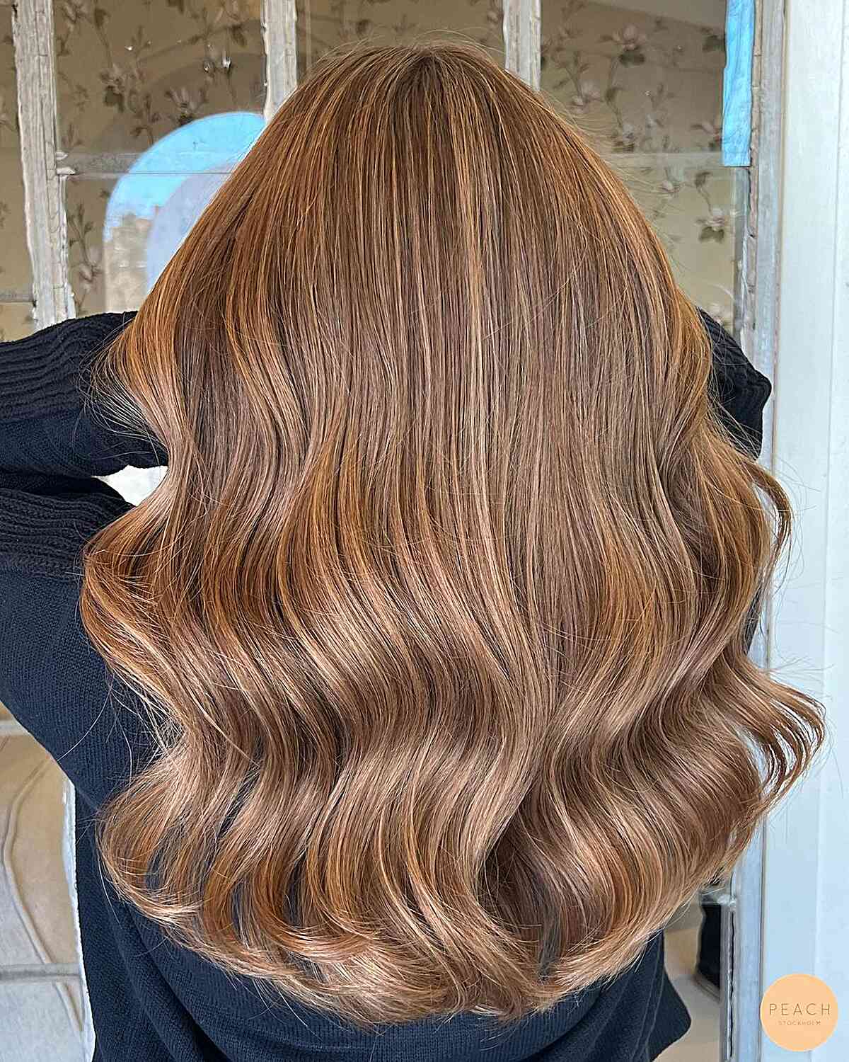Glossy Light Brown - Caramel Blonde Hair Color with Long Waves