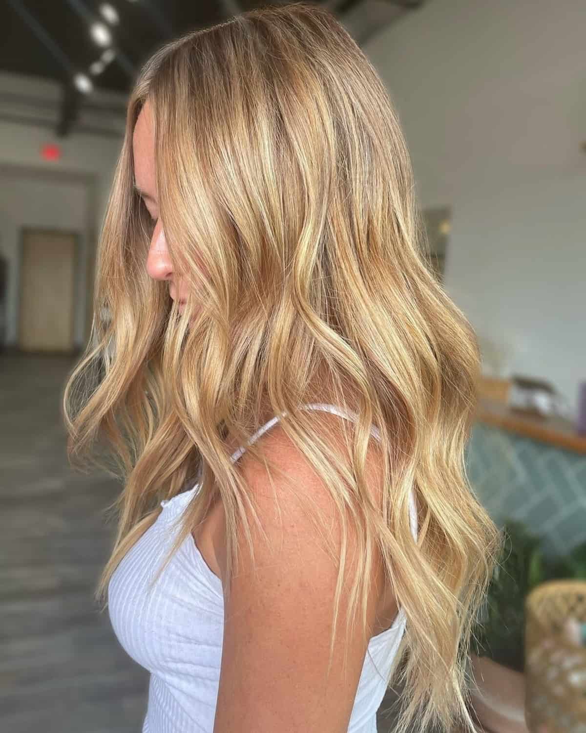 Golden Blonde Long Layered Hair