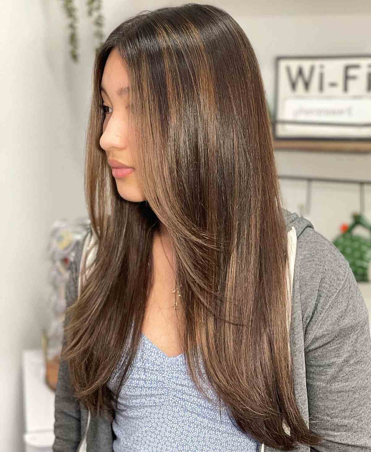 On-Trend Golden Brown Highlights and Partial Balayage