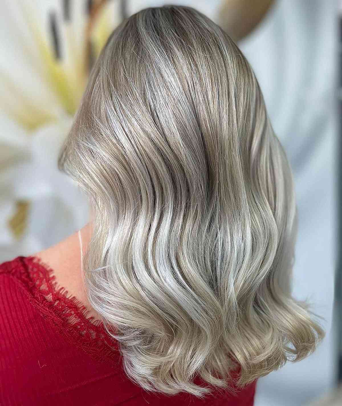Gorgeous Blonde Hair with Platinum Blonde Highlights