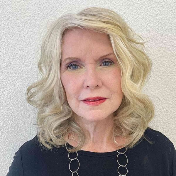 35 Voluminous Hairstyles for Women In Their 60s with Very Thin Hair