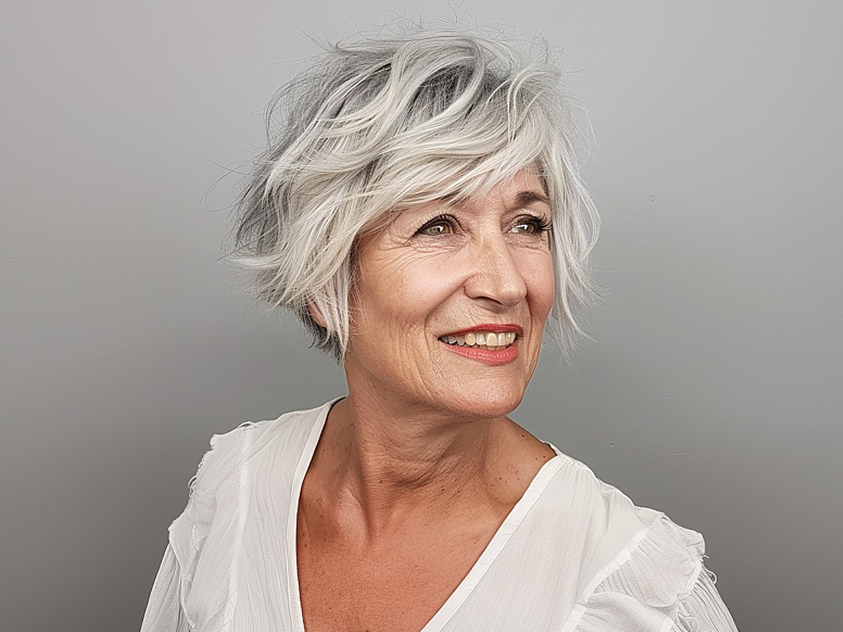 Gorgeous sassy haircuts for older women