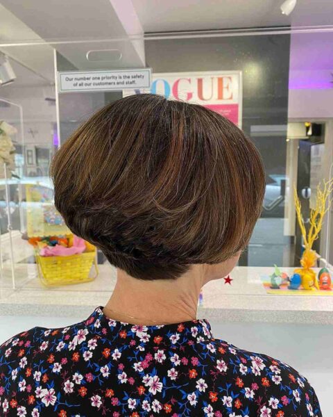 Graduated And Stacked Bob For Older Women 480x600 