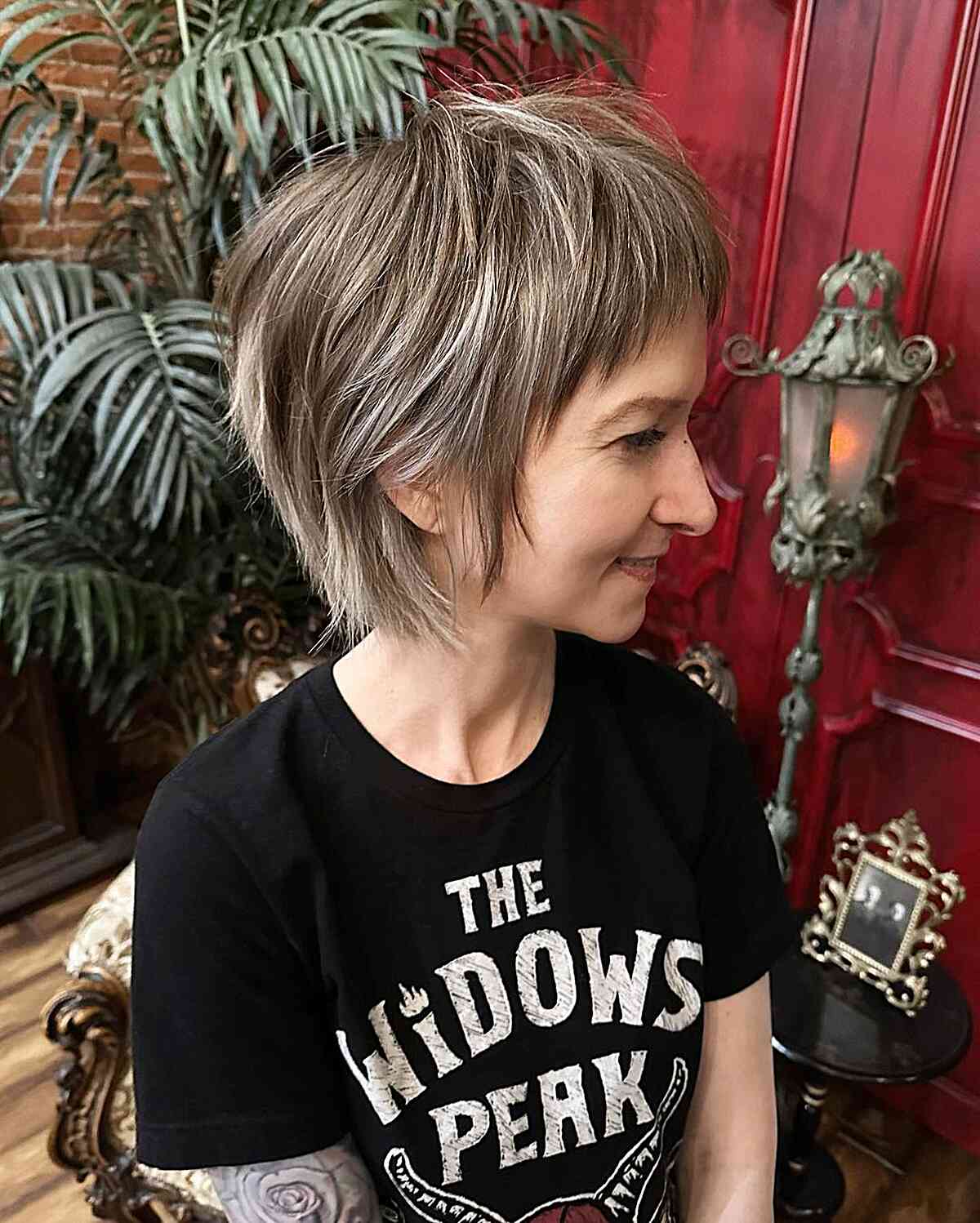 Graduated Lixie Shag with Textured Bangs