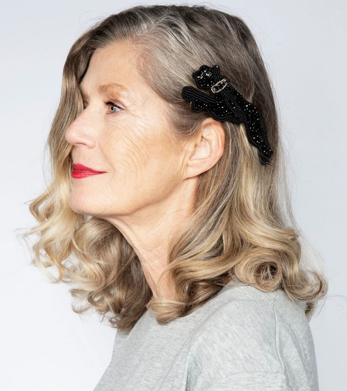 Youthful Grey and blonde highlights for women over 70