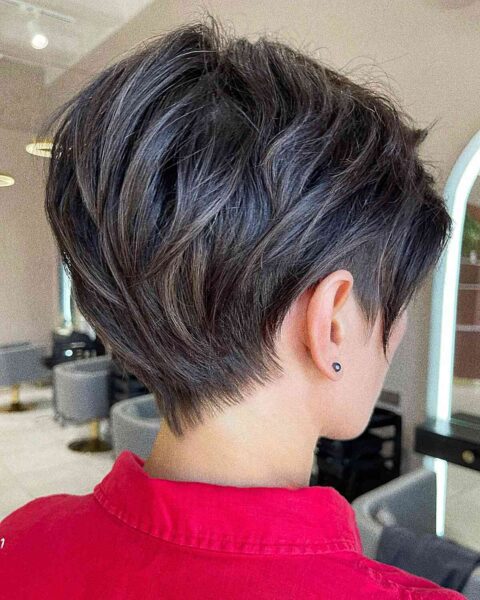 a Grown-Out Pixie Cut for Thick Hair