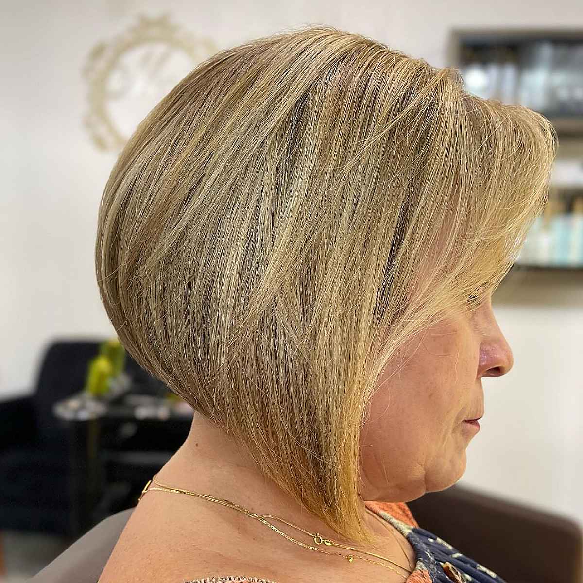 26 Fabulous Short Hairstyles for Women Over 50 - Pretty Designs