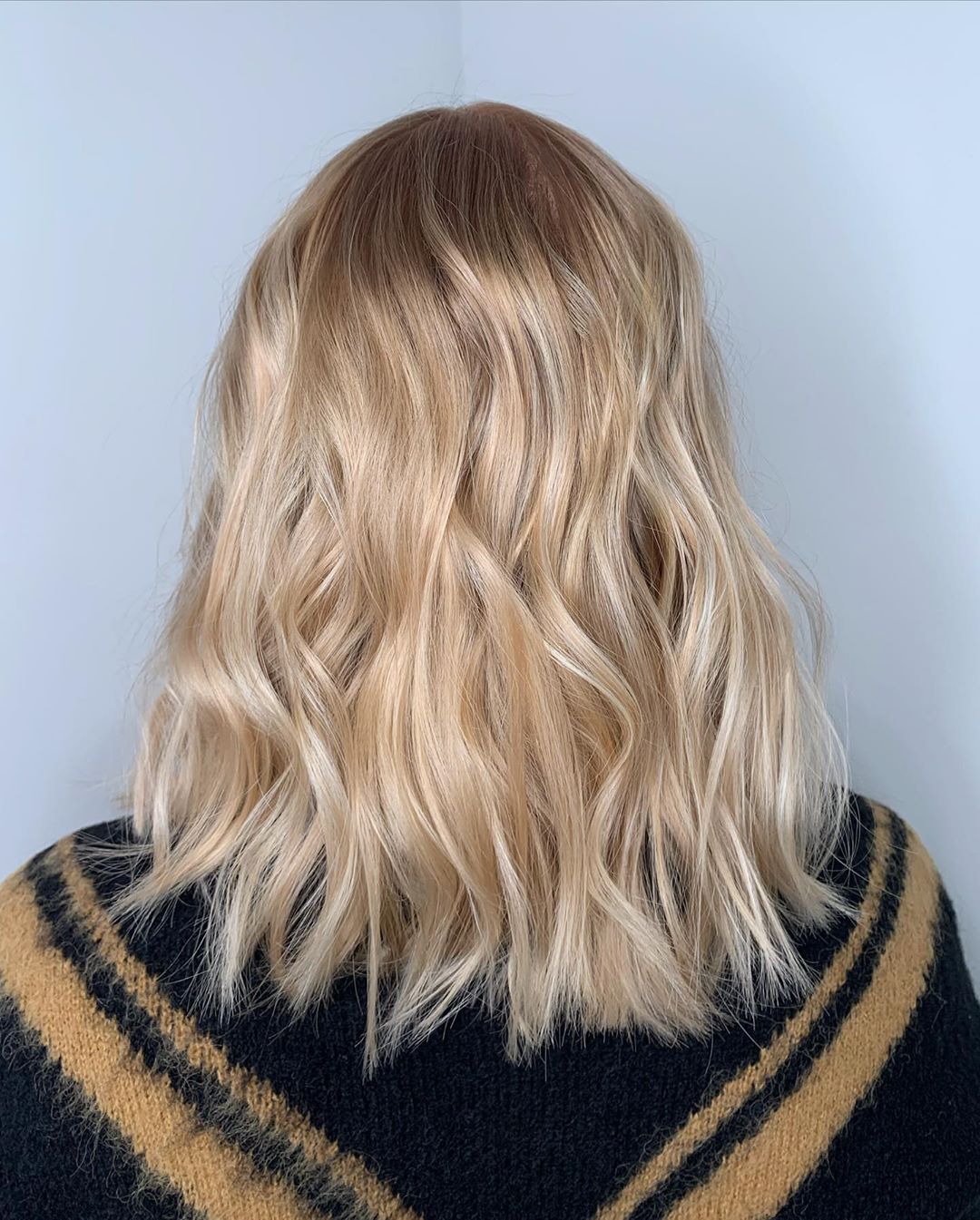 Sexy Highlights and Lowlights for Blondes