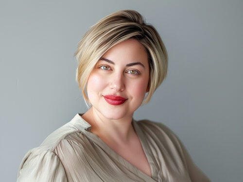 Flattering long pixie hairstyle for plus size woman