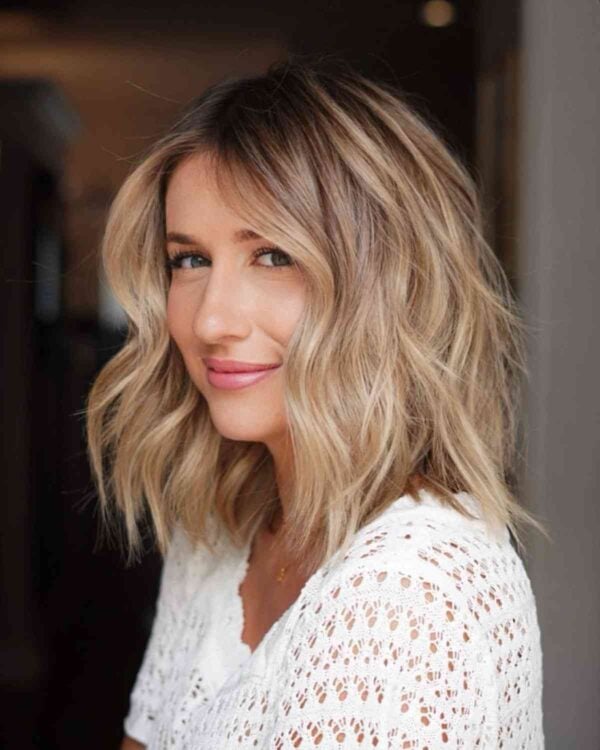 100+ Cute & Easy Shoulder-Length Hair Ideas