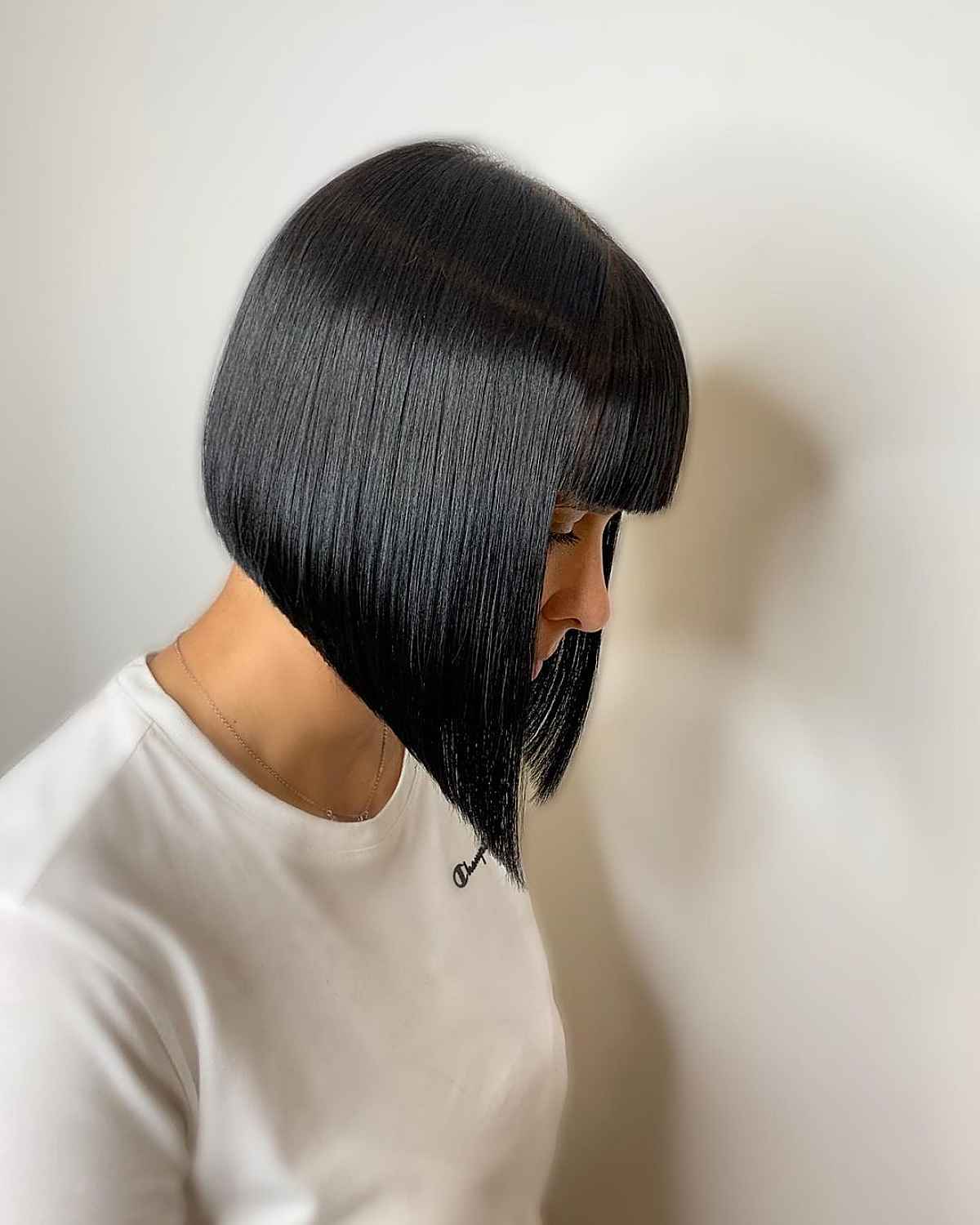 inverted bob with blunt bangs