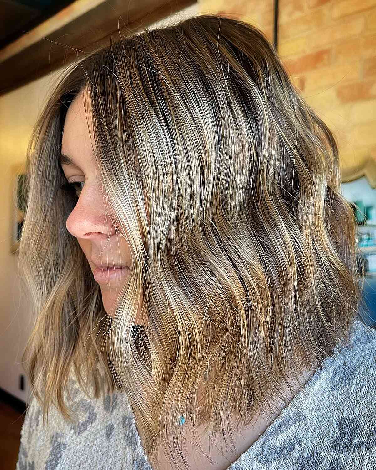 Inverted Choppy Lob with Subtle Waves