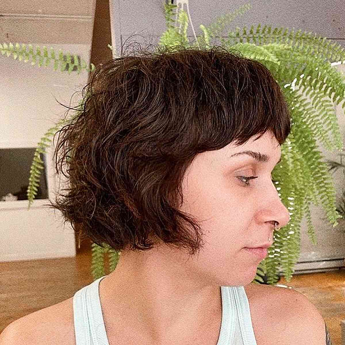 Jaw-Grazing Layered French Bob with Natural Texture