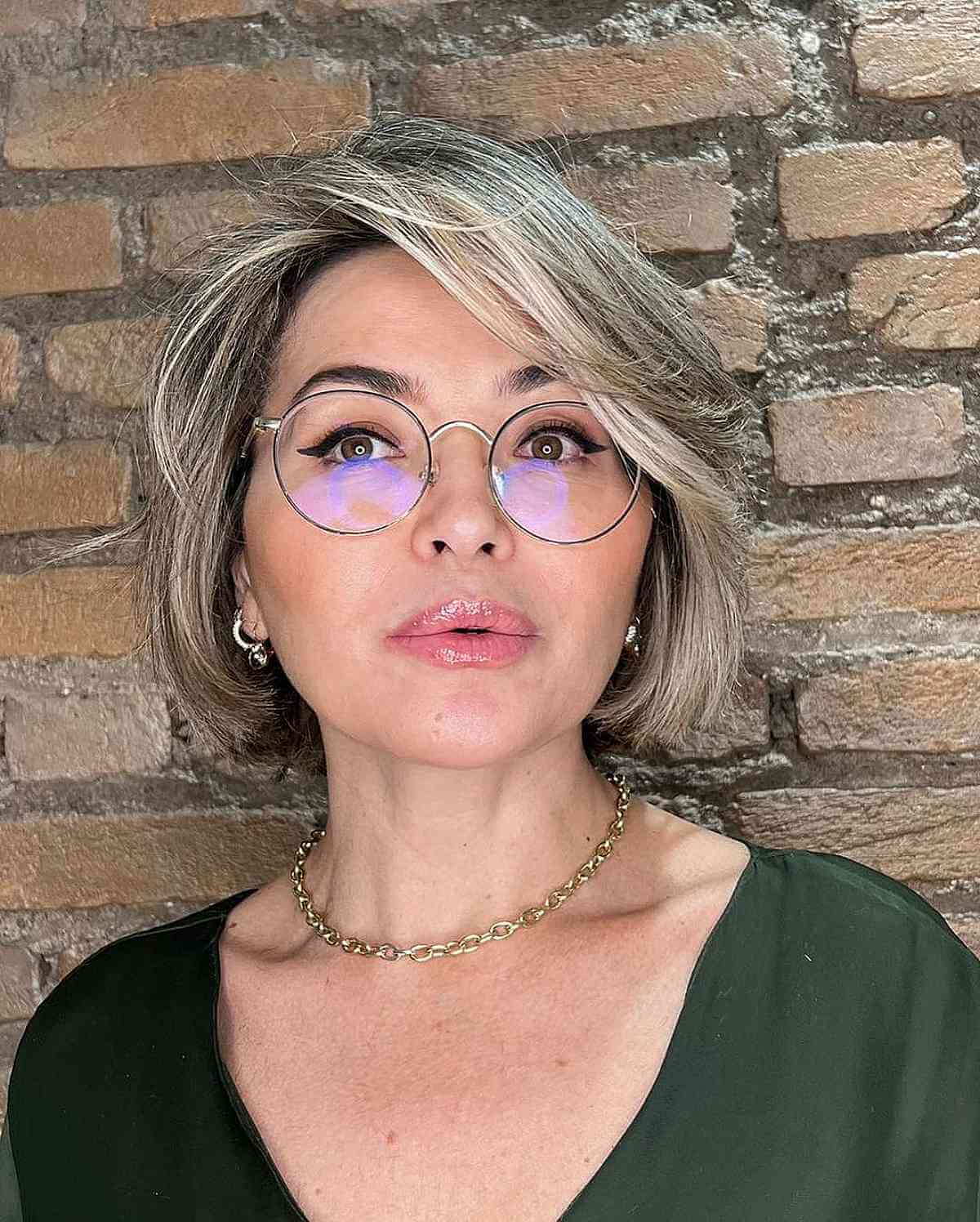 Jaw-Length Classy Bob for Ladies in Their 40s