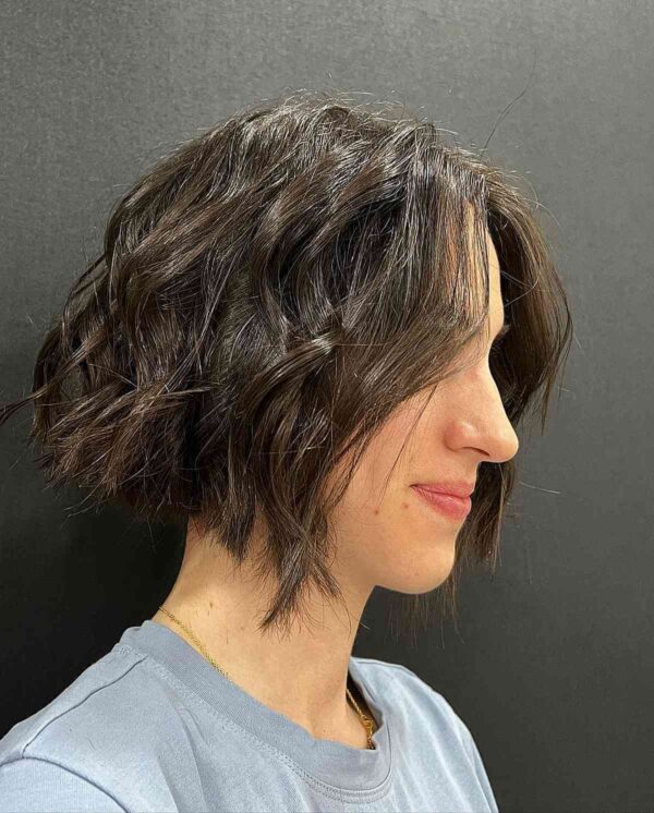 15 Edgy Jaw-Length Choppy Bobs Women Are Getting Right Now – Imagelien