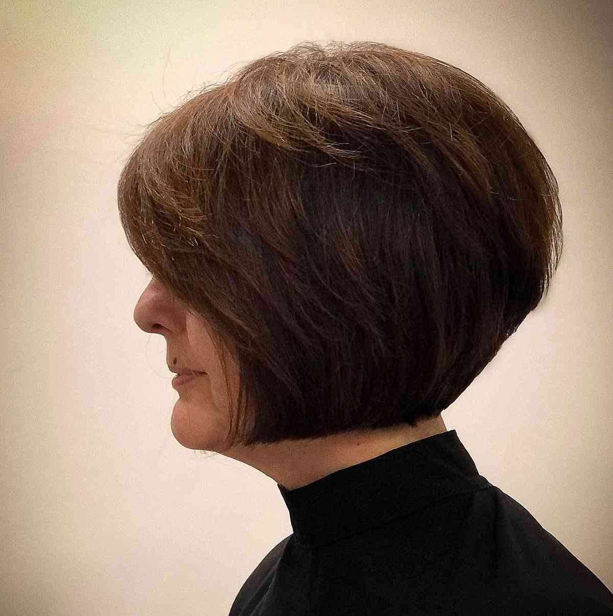 Jaw-Length Layered Concave Bob