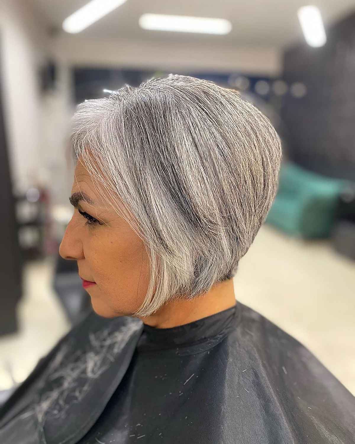 Jaw-Length Stacked Pixie Bob