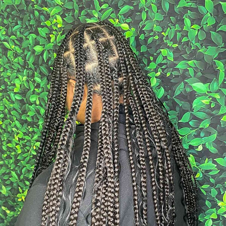 30 Hottest Knotless Box Braids Hairstyles Women of Color Are Getting in