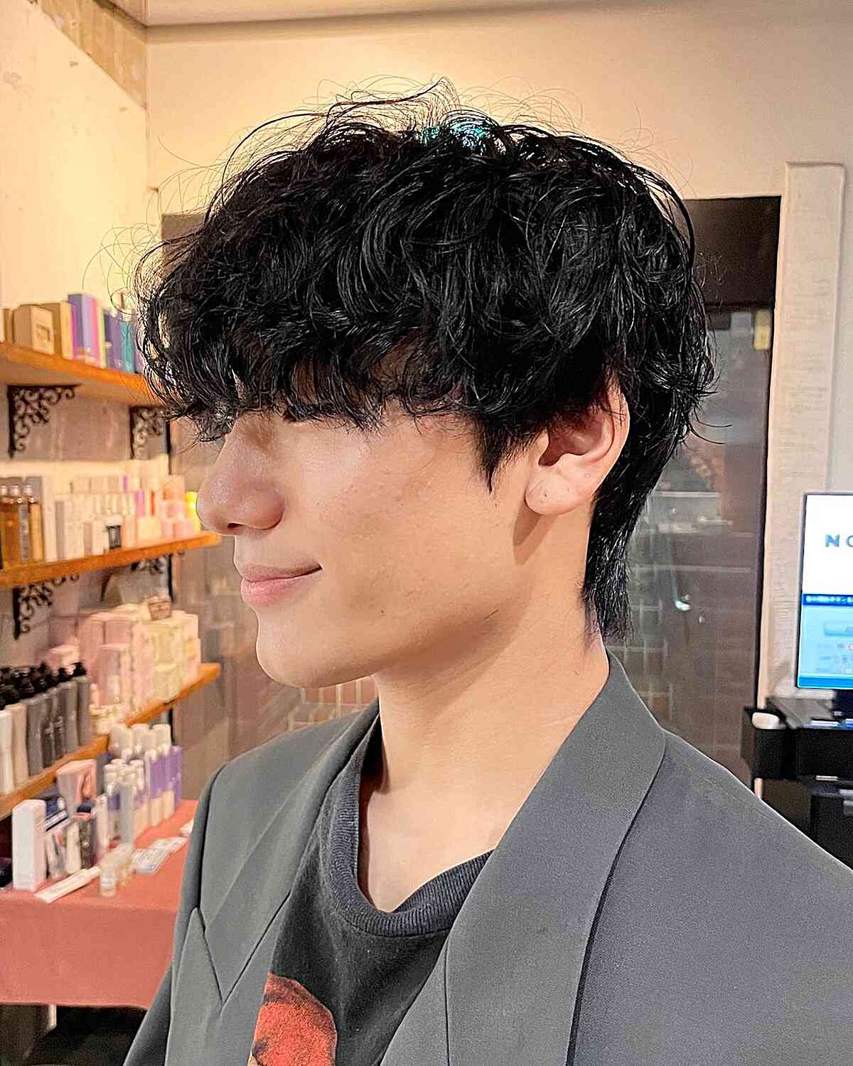 Kpop Messy Waves with Fringe on Asian Guys