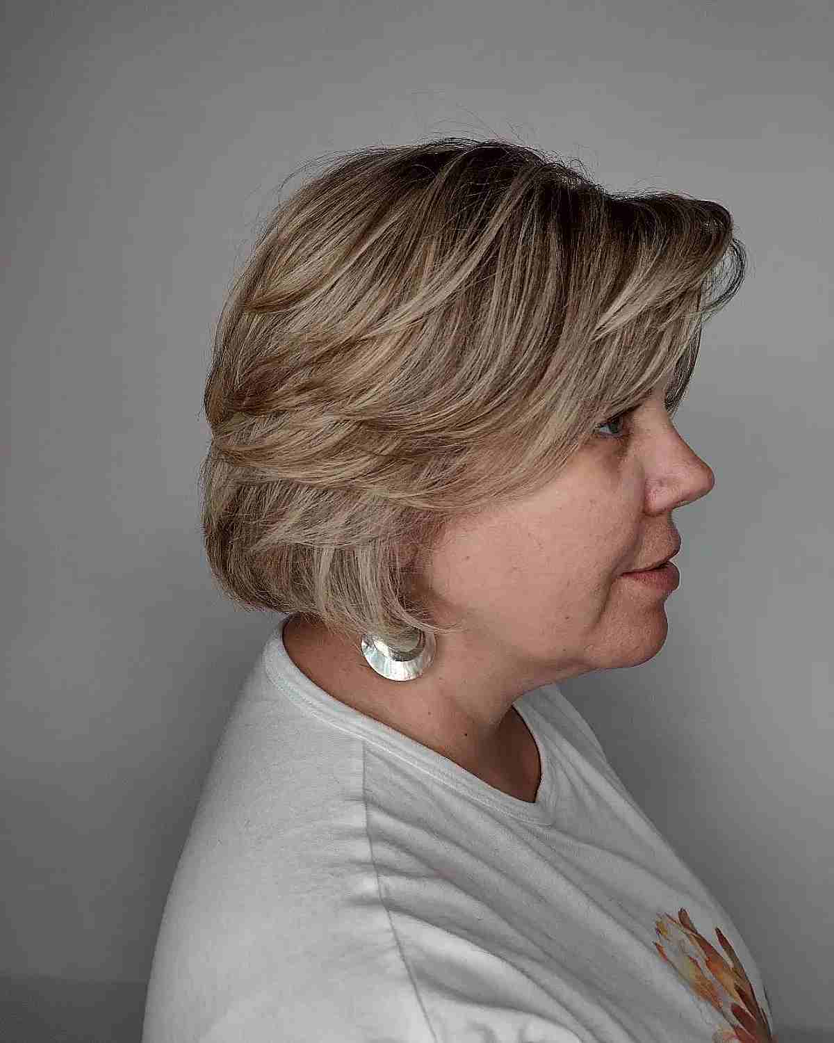 Layered Bob with Full Highlights for Fine Hair