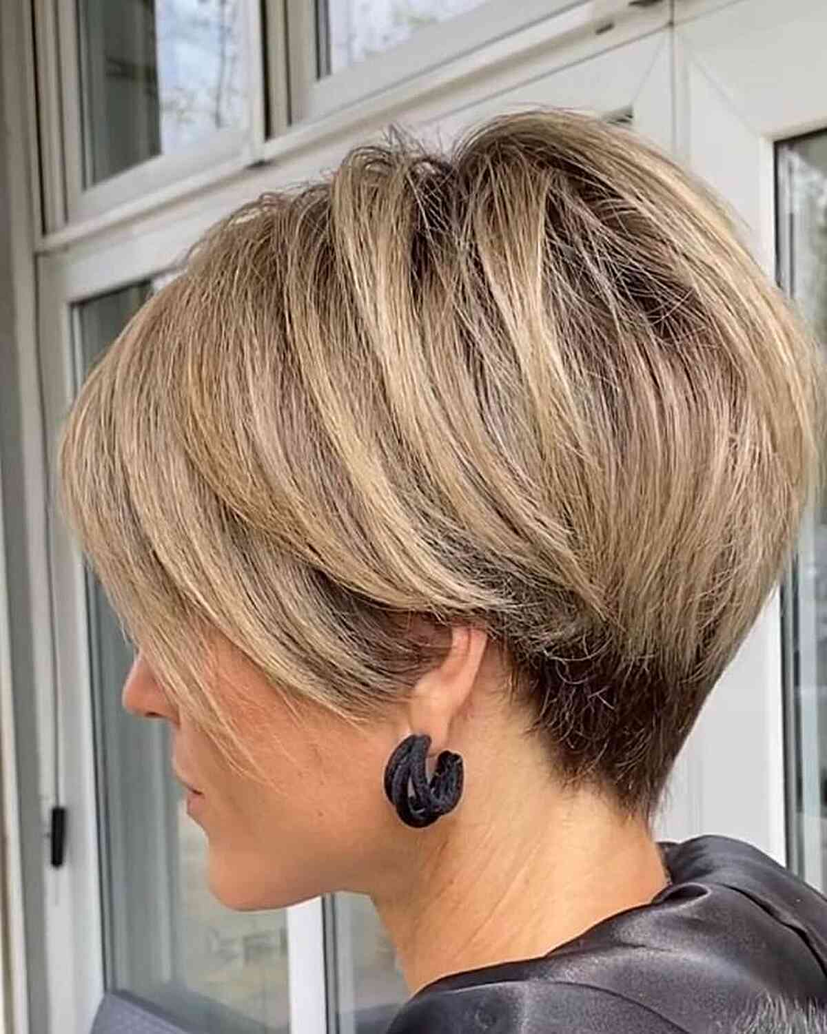 Layered Long Pixie with Volume and Highlights