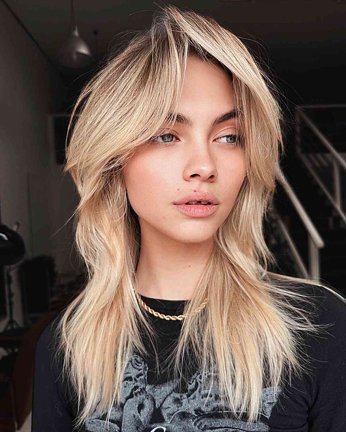 Layered Shag for Mid-Length Blonde Hair and for girls with oval face shapes
