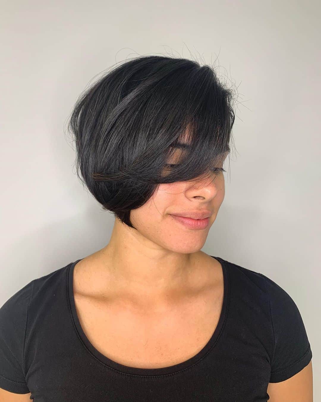 layered stacked asymmetrical haircut